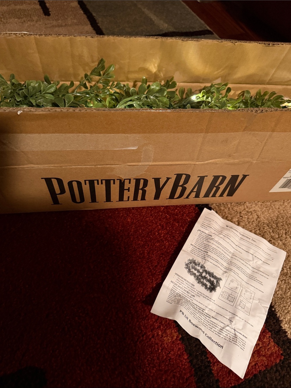 Pottery Barn Green Boxwood Garland with Warm White Lights BNIB - Picture 5 of 6